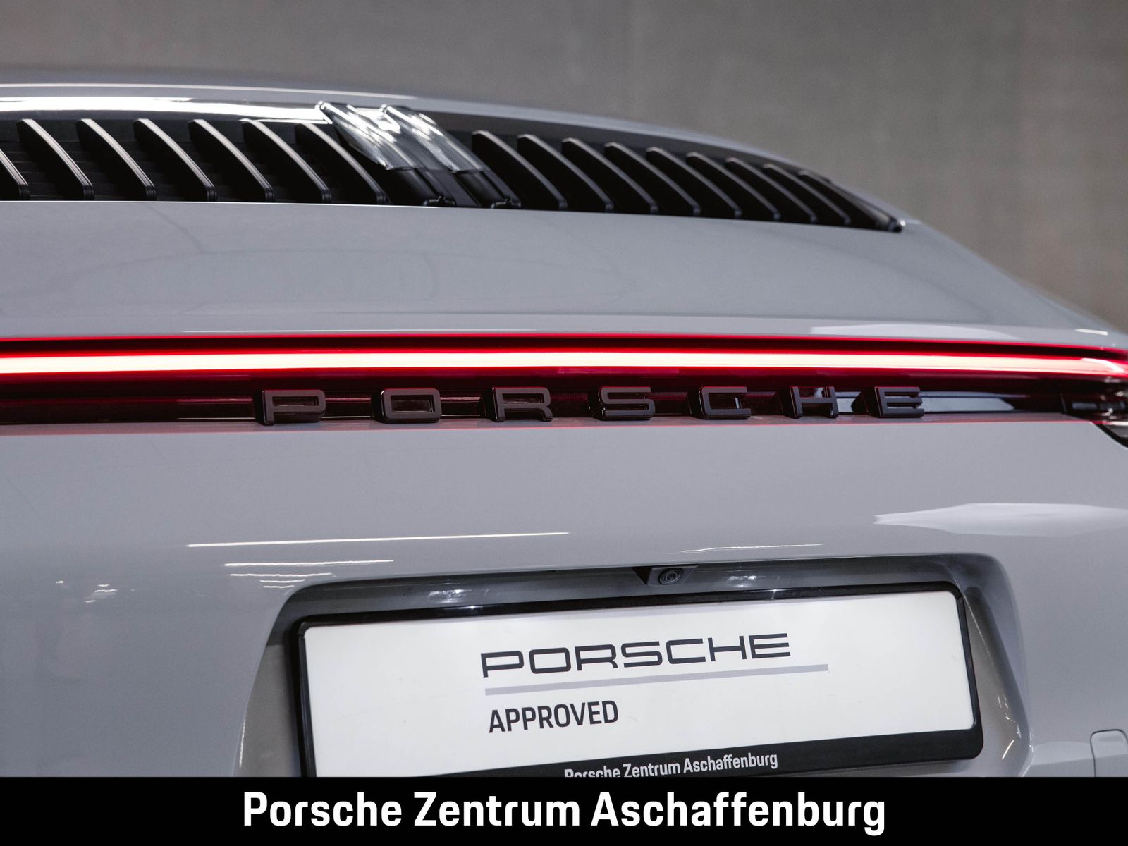 Porsche 911 Carrera 4 GTS Liftsystem BOSE Sportsitze