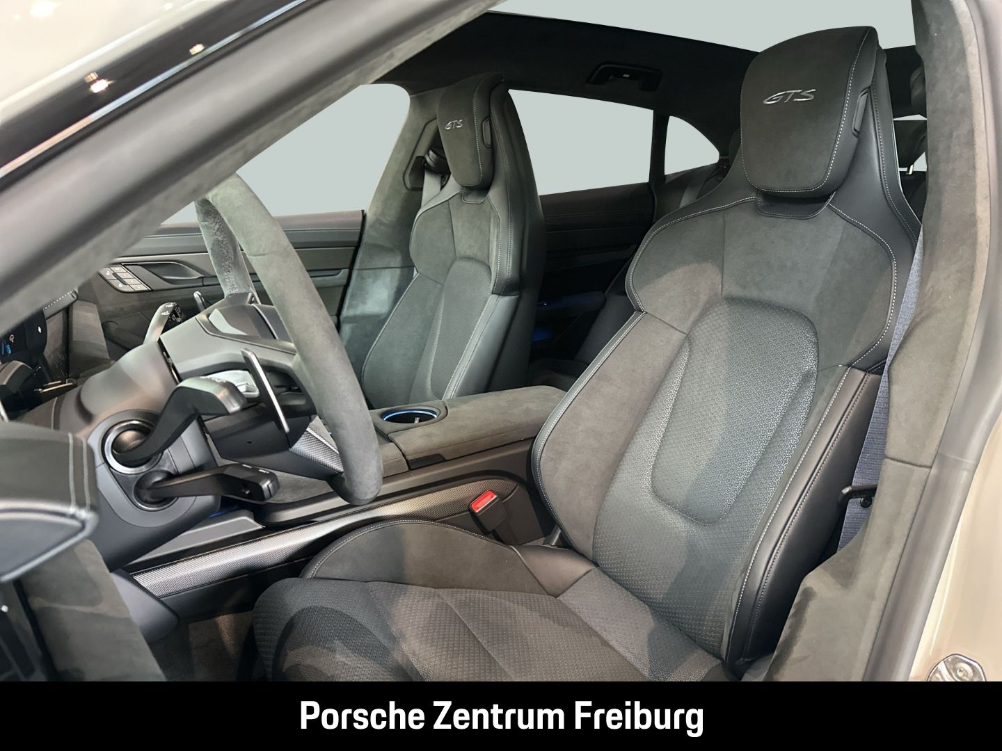 Porsche Taycan GTS Sport Turismo BOSE Abstandstempomat
