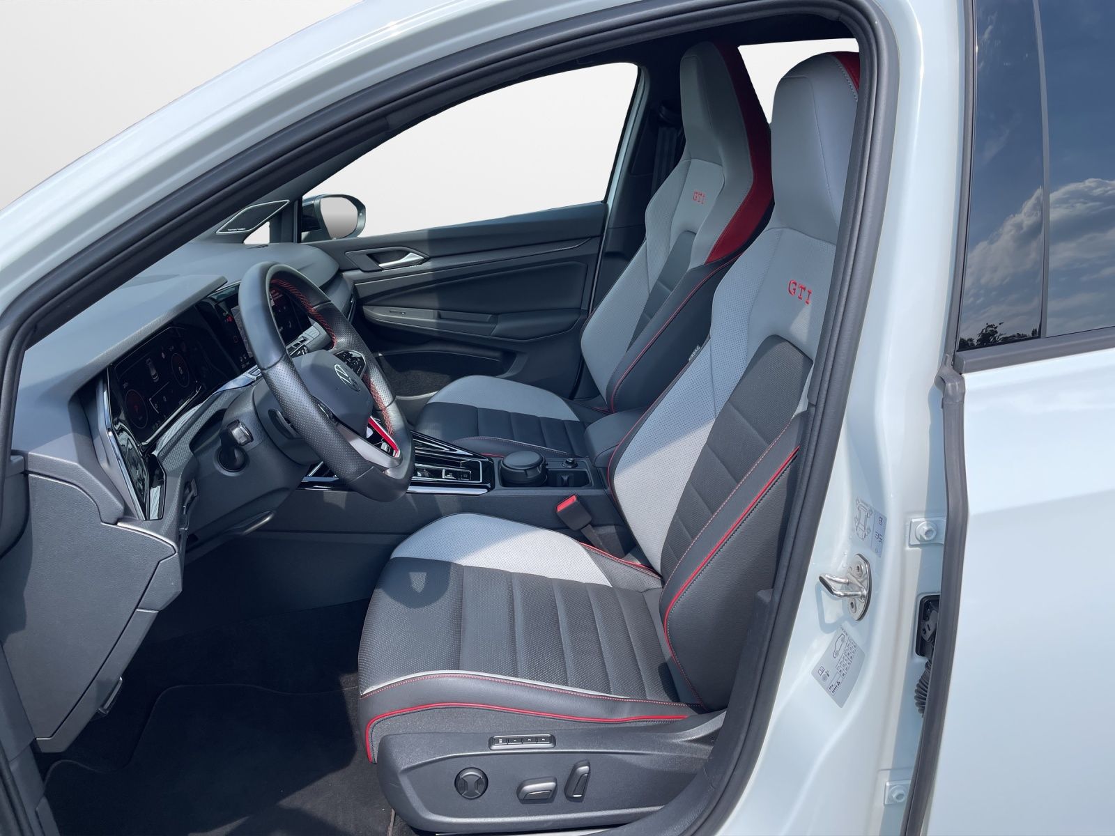 Volkswagen Golf GTI Clubsport 2.0 TSI DSG Black Style  Head