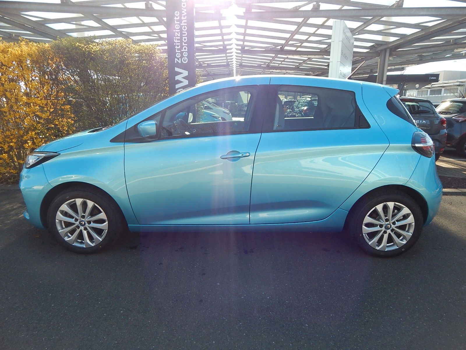 Renault ZOE Experience R135/Z.E. 50 - Samsaru's Car Outlet
