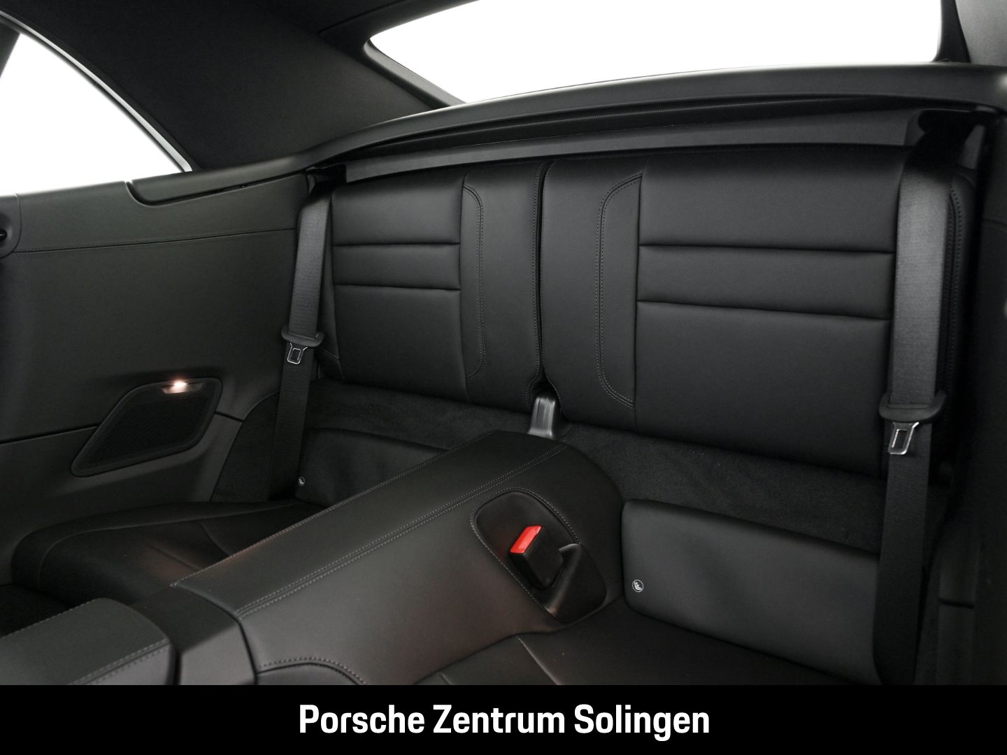 Porsche 911 Carrera 4 GTS Cabriolet HD-Matrix Lift Bose