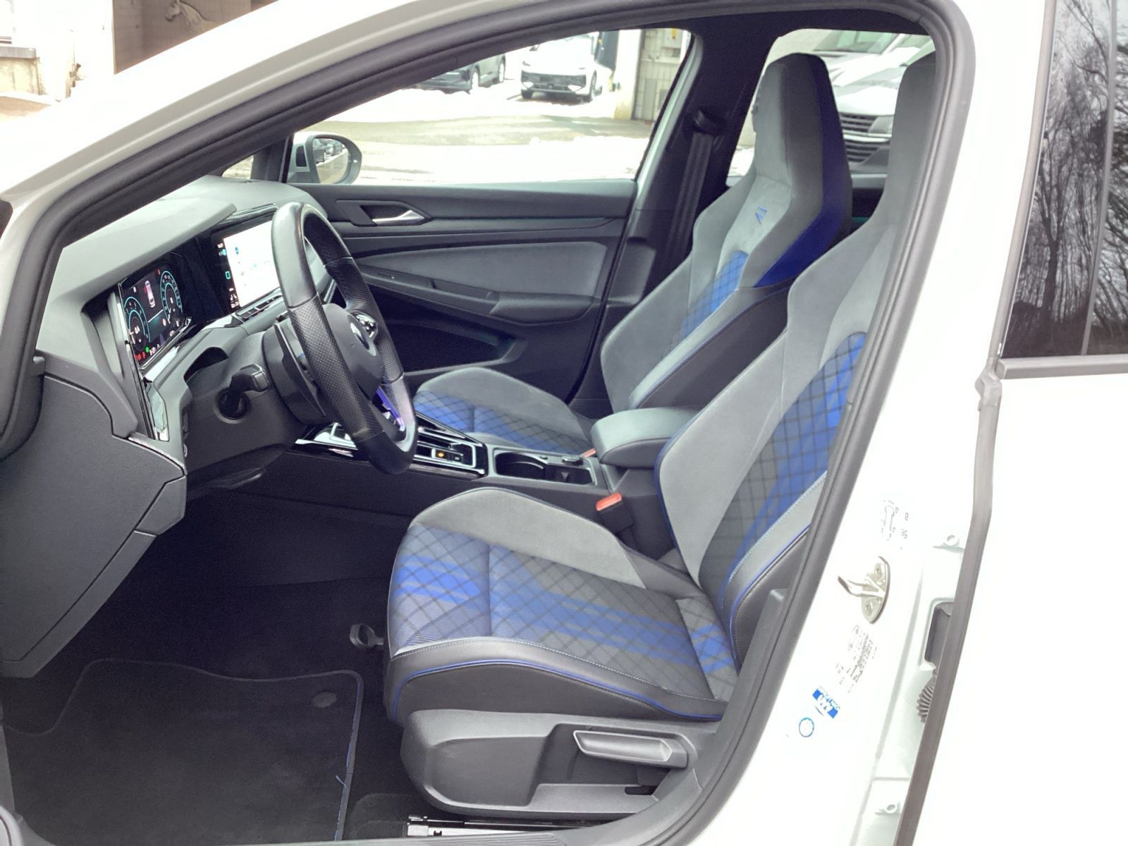 Volkswagen Golf VIII Variant R 4M DSG AHK LED Navi Kamera