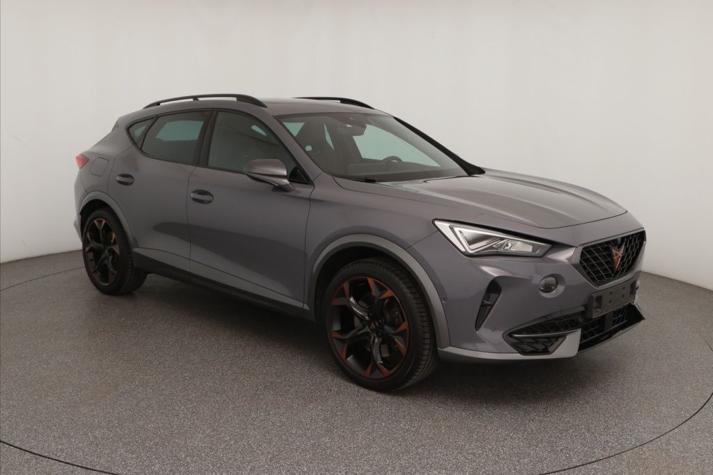 Cupra Formentor 1.4 TSI e-HYBRID AHK*Pano*RFK*PDC*NAV