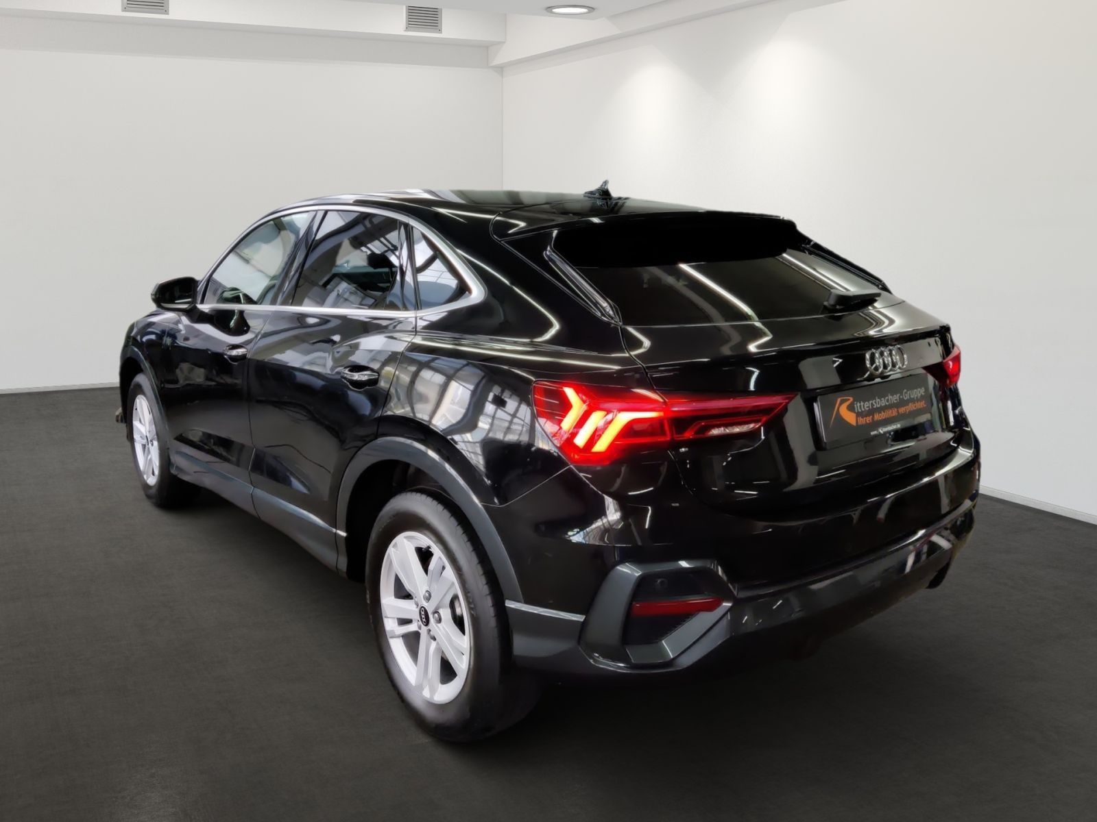 Audi Q3 Sportback 40 TDI quattro s-line - Samsaru's Car Outlet