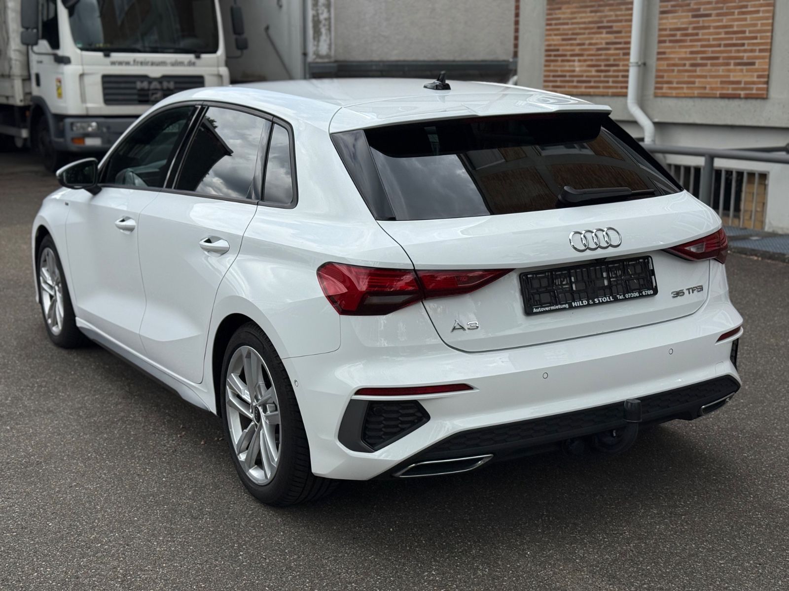 Audi A3 Sportback 35 TFSI S line - Samsaru's Car Outlet