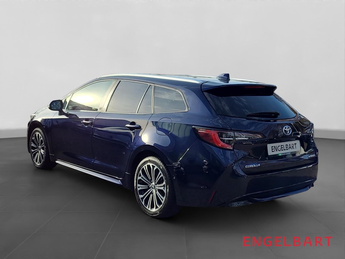Toyota Corolla Touring Sports Hybrid Team D Navi Apple