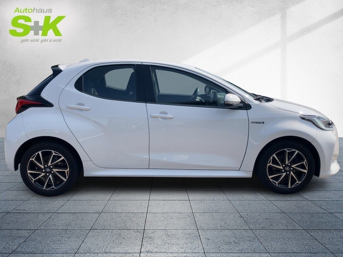 Toyota Yaris 1.5 Dual-VVT-iE Hybrid - Samsaru's Car Outlet