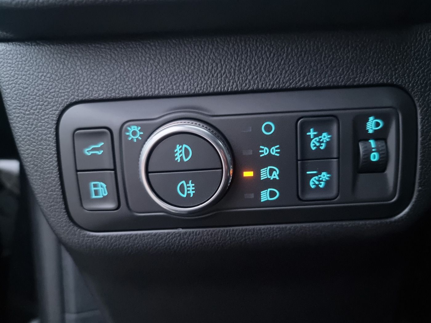 Ford KUGA ST-Line - Samsaru's Car Outlet