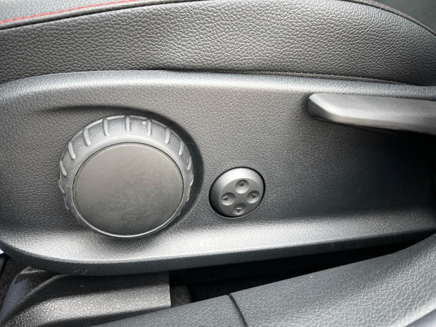 Mercedes-Benz CLA 250 4MATIC Coupé AMG - Samsaru's Car Outlet