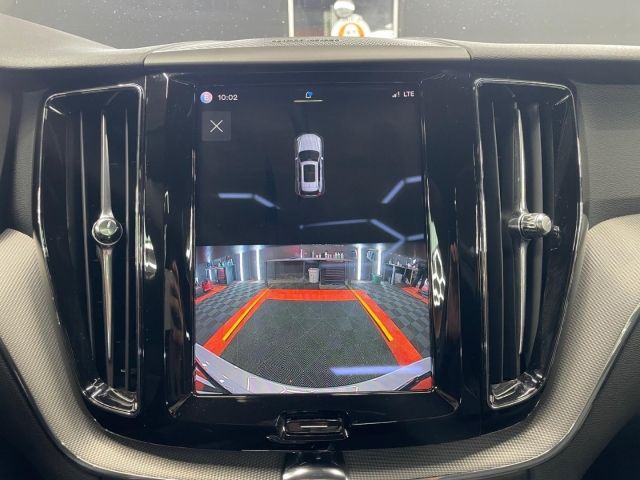 Volvo XC60 B4 D AWD Plus Dark - Panorama Harman/Kardon