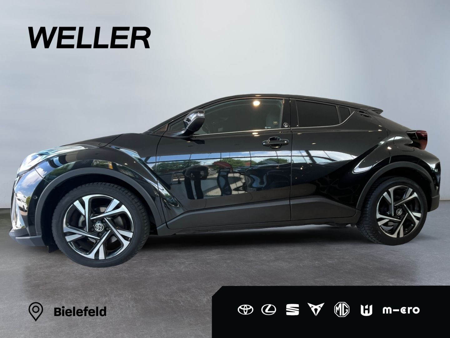 Toyota C-HR 2.0 Hybrid Team - Samsaru's Car Outlet