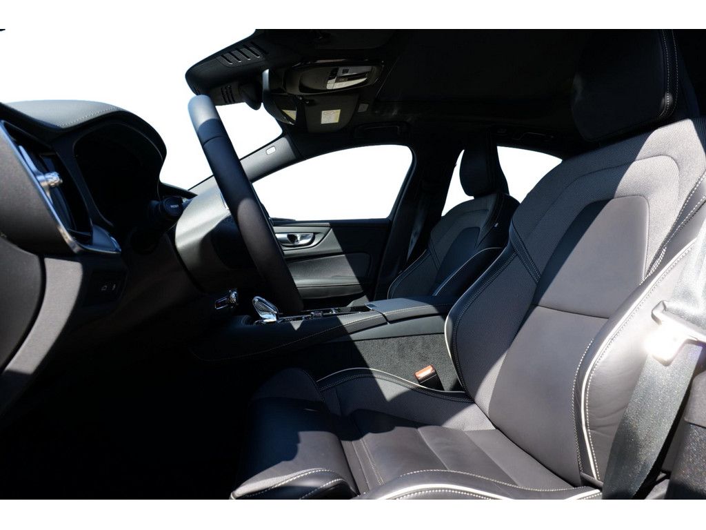 Volvo S60 Lim. T8 AWD Ultimate Dark Recharge Plug-In H