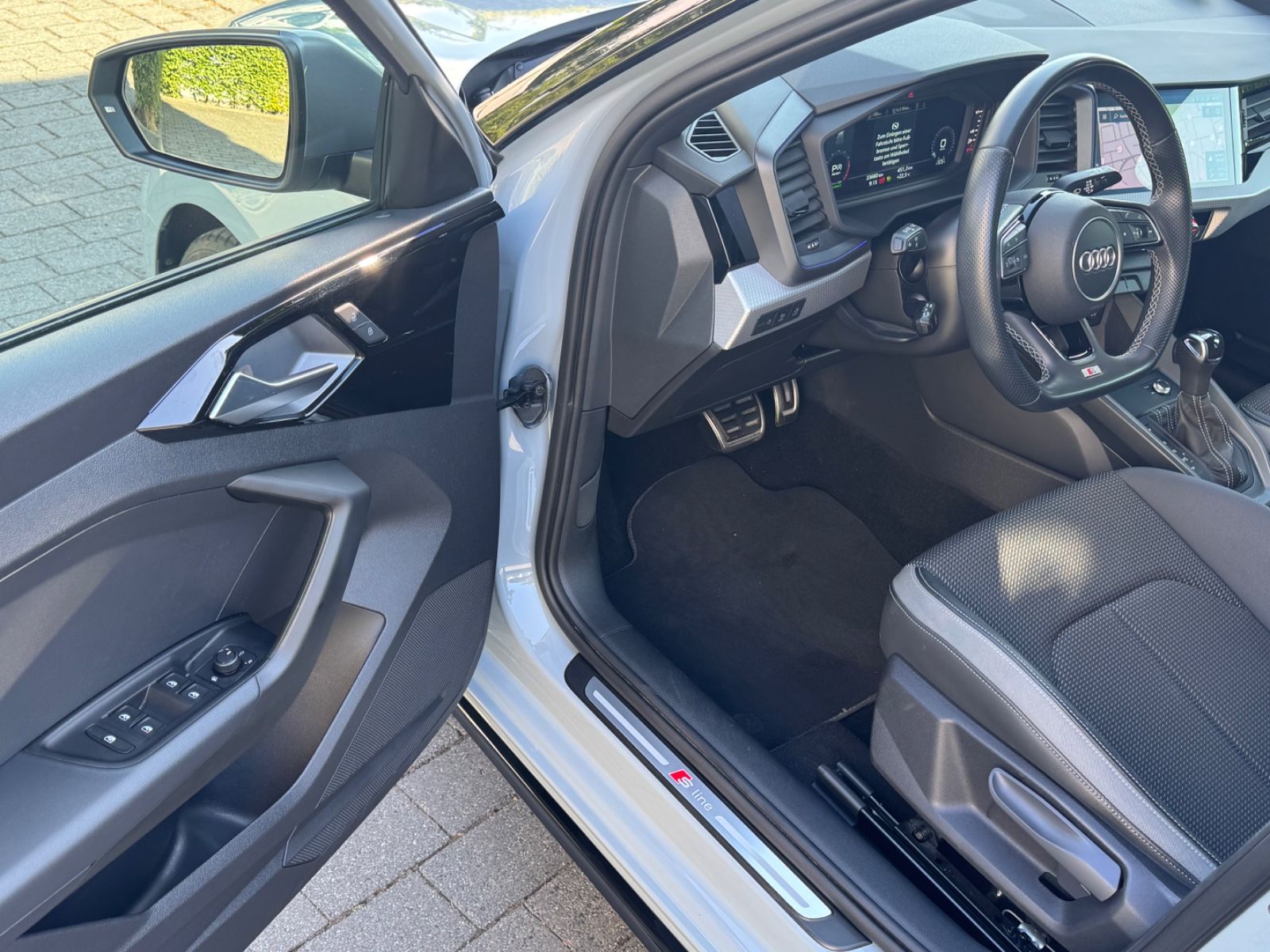 Audi A1 Sportback 35 TFSI S line - Samsaru's Car Outlet