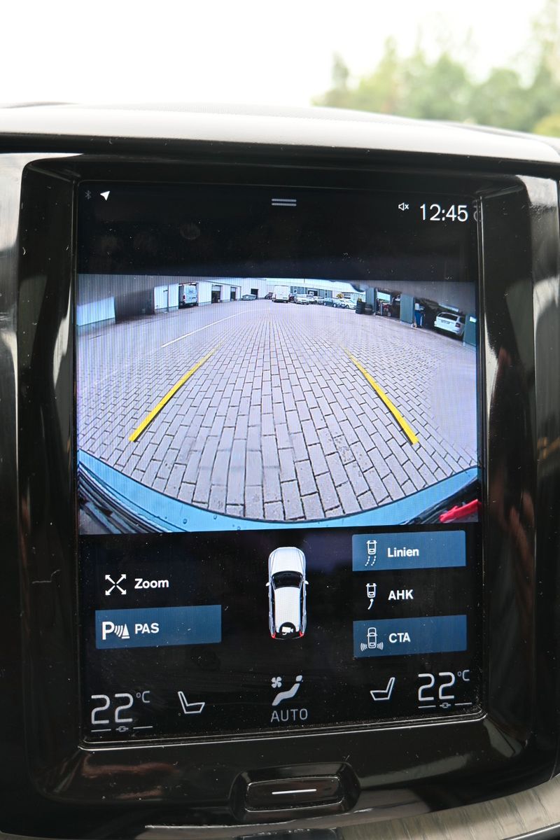 Volvo XC 60 Inscript. T8 PHEV AWD*HUD*Massage*Luft*AHK