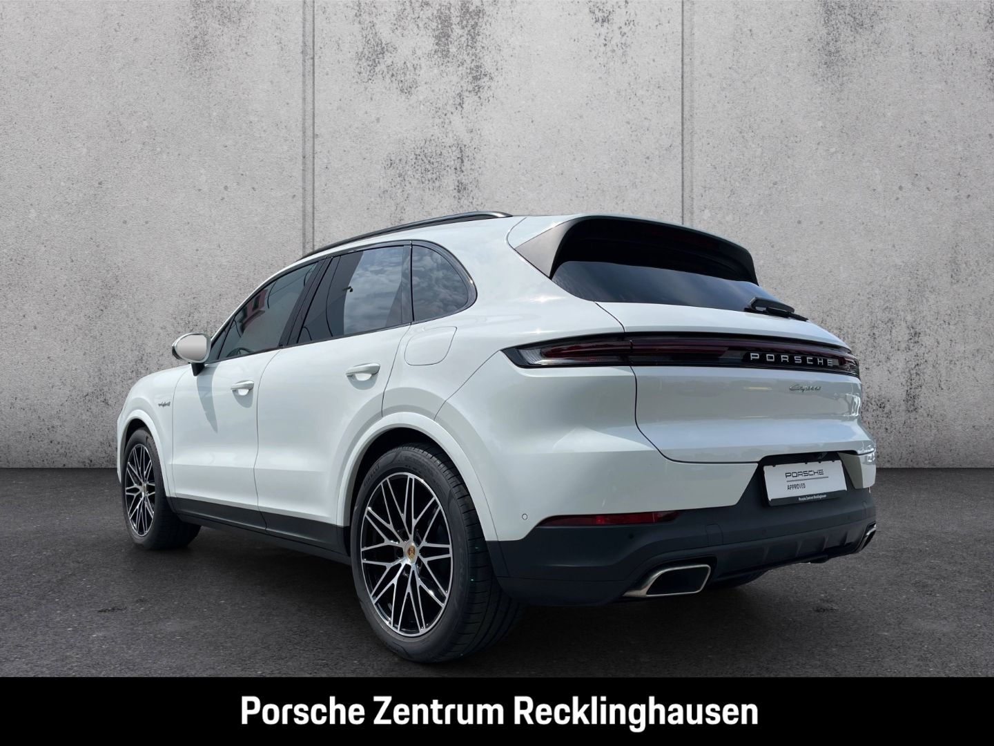 Porsche Cayenne E-Hybrid BOSE Luftfederung Panoramadach