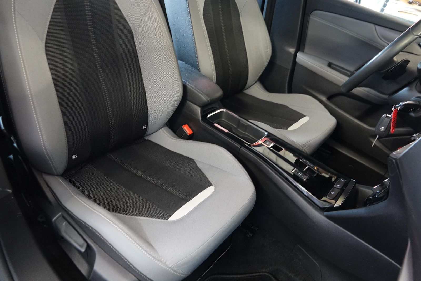 Opel Mokka Elegance - Samsaru's Car Outlet