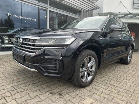 Volkswagen Touareg 3.0 TDI 4M R-LINE - Samsaru's Car Outlet