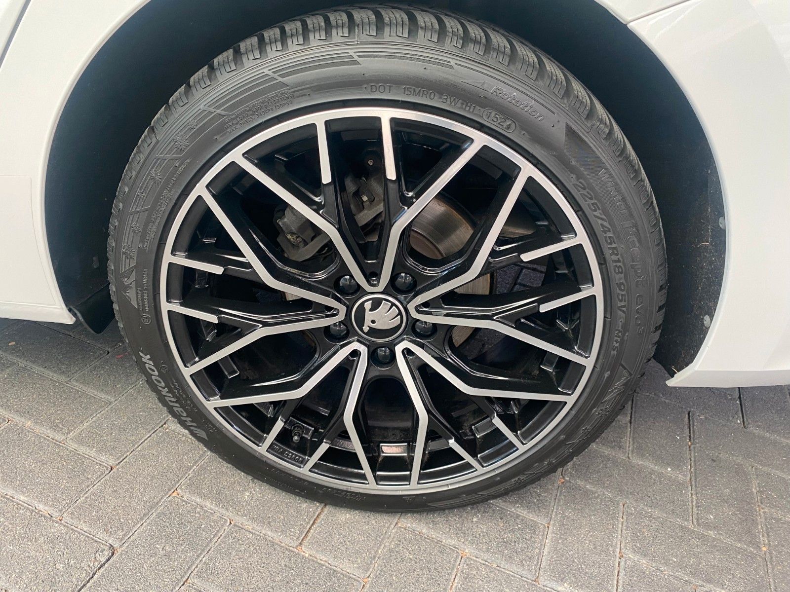 Skoda Octavia Combi Style - Samsaru's Car Outlet