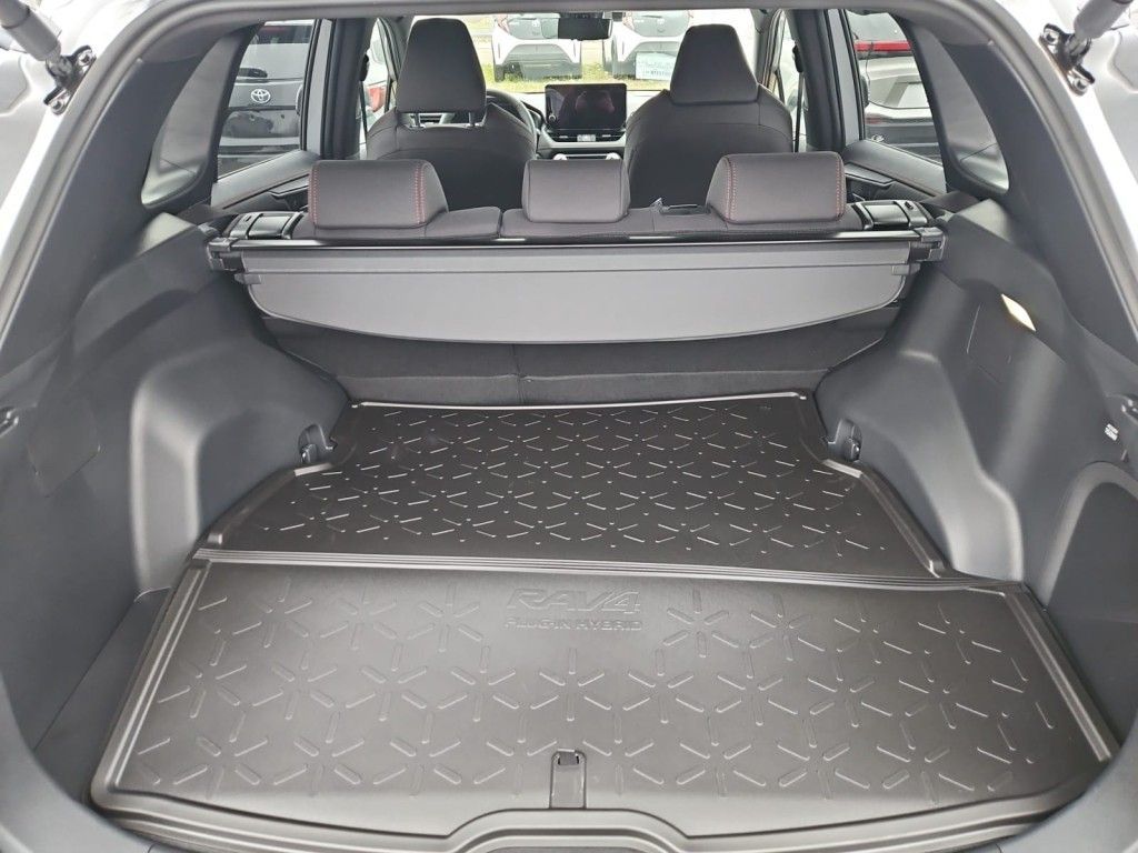 Toyota RAV 4 Plug-in-Hybrid Teamplayer (XA5)