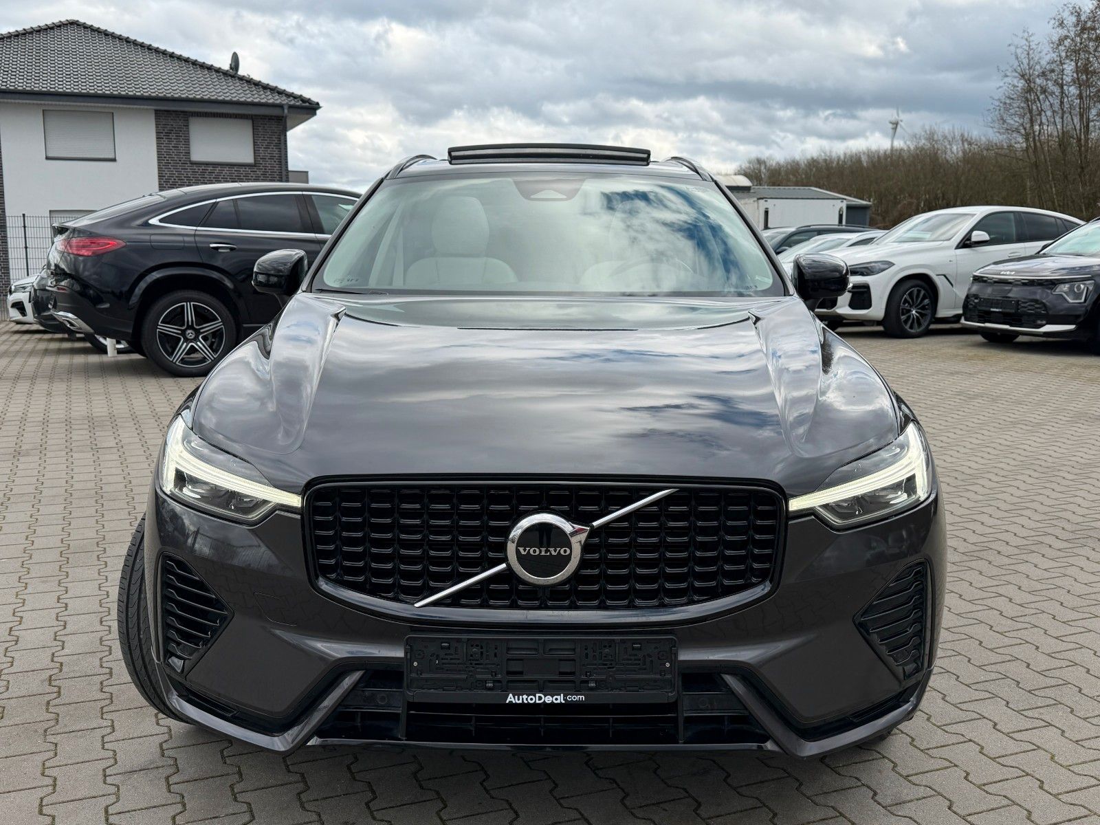 Volvo XC60 T6 253 +145 R-Design AWD Ultimate Dark*Pano