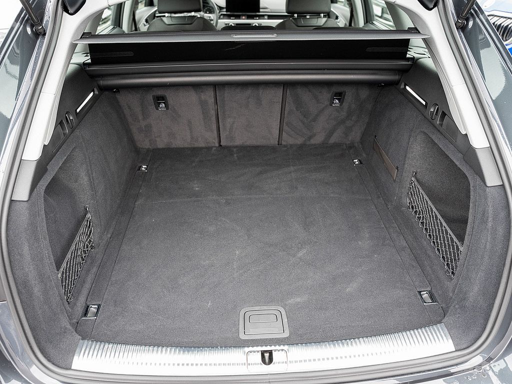 Audi A4 Avant 35 TFSI - Samsaru's Car Outlet
