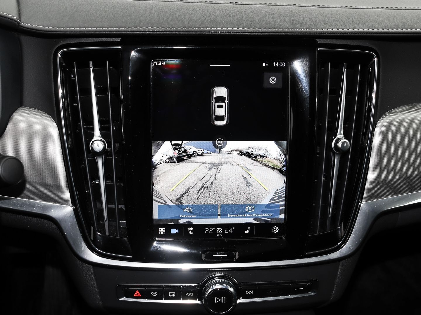 Volvo S90 Ultimate Bright Recharge Plug-In Hybrid AWD