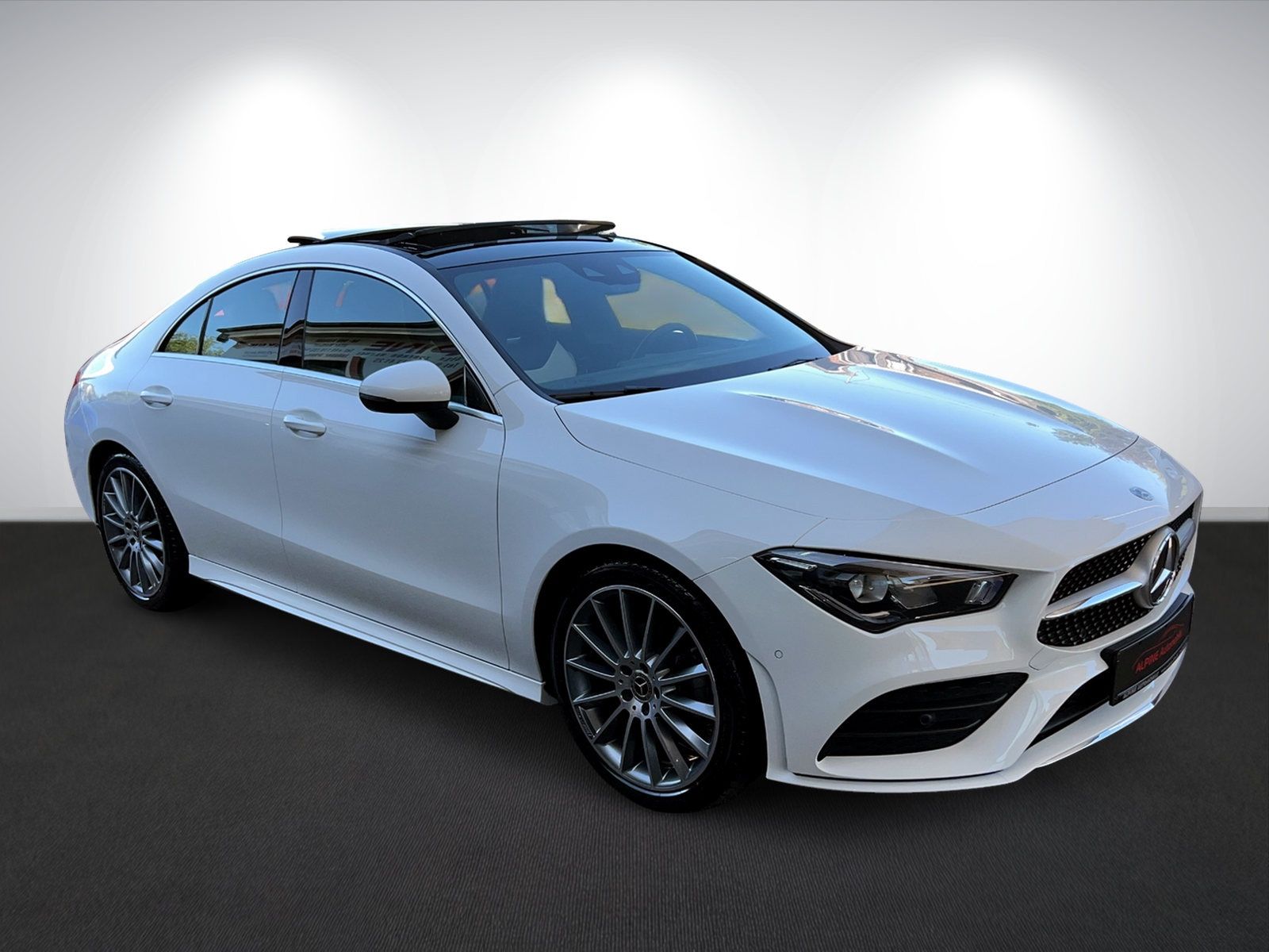 Mercedes-Benz CLA 180 AMG-Line - Samsaru's Car Outlet
