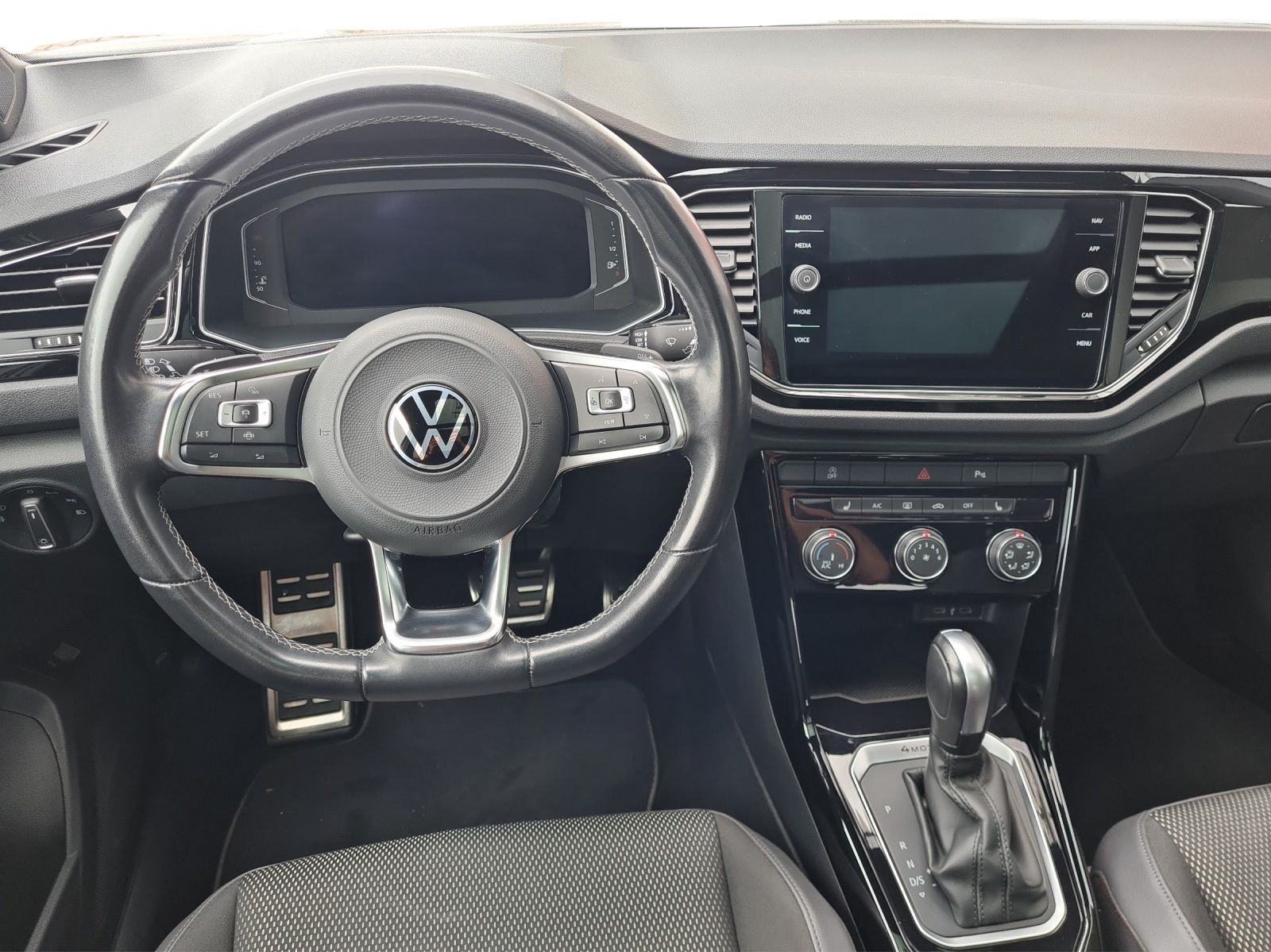 Volkswagen T-Roc 2.0 TSI Sport 4Motion Black - Samsaru's Car Outlet
