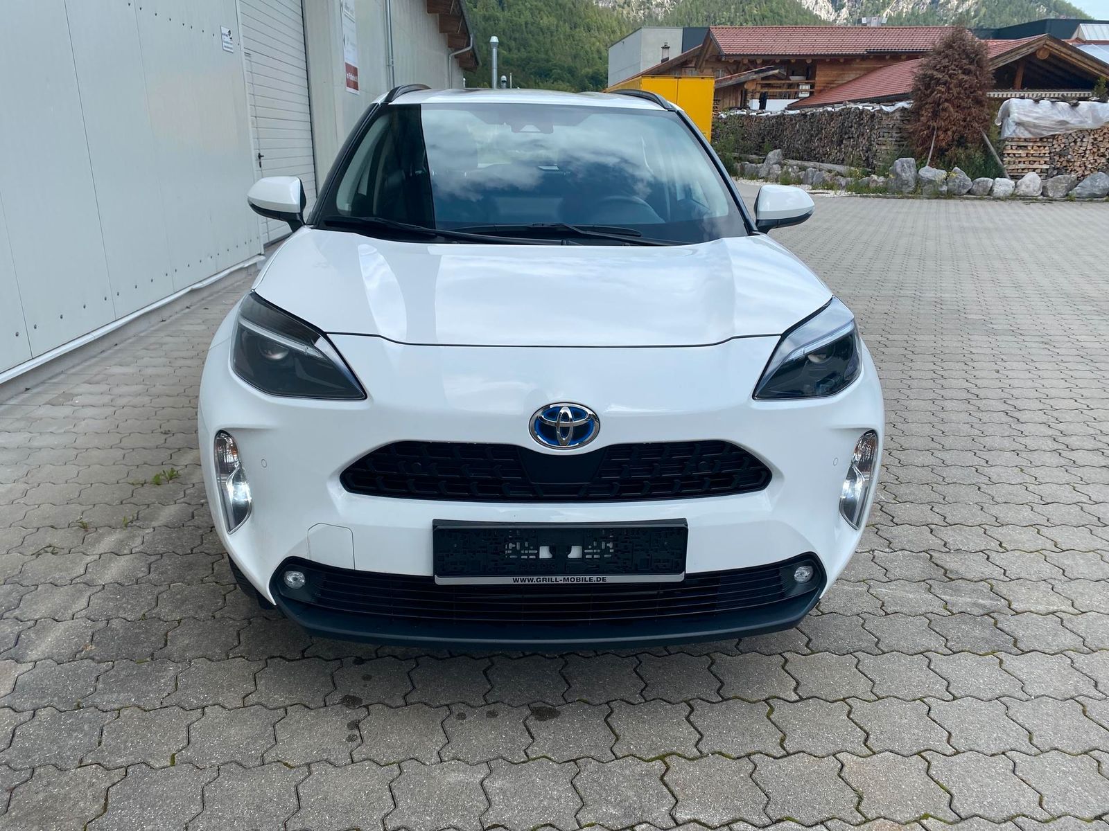 Toyota Yaris Cross 1.5 Hybrid AWD-i,SHZ,R-Cam,App-Co...