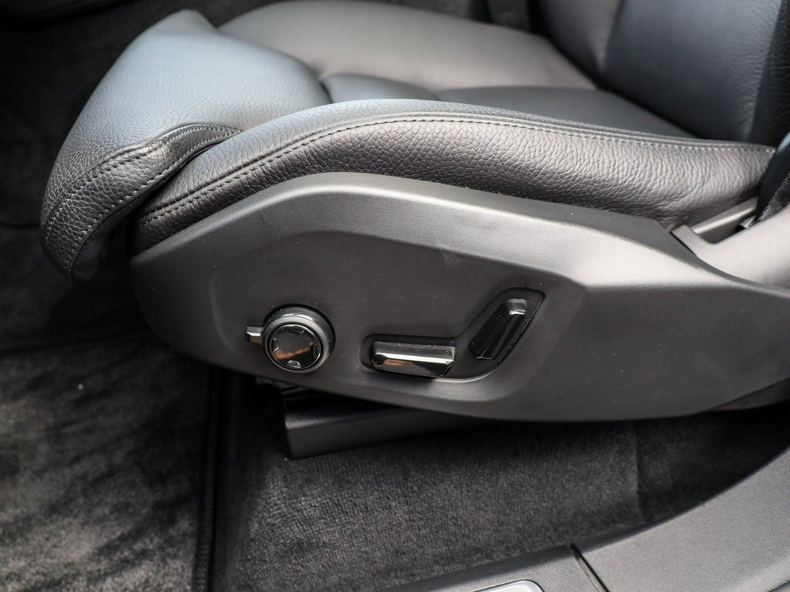 Volvo XC90 T8 Recharge AWD Ultra Bright NP:97.120,-//A