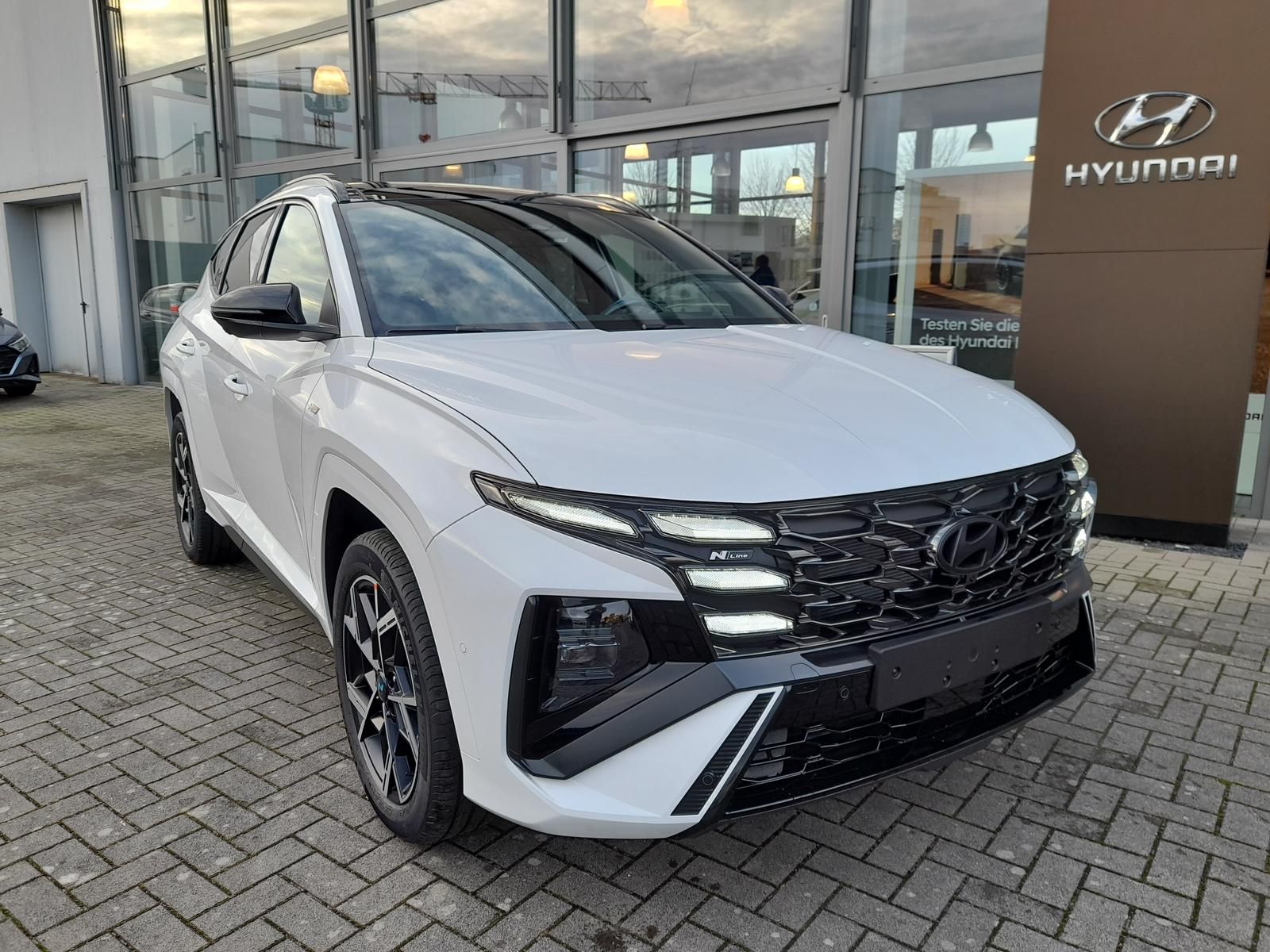 Hyundai TUCSON FL 1.6 HEV 4WD N-LINE - Samsaru's Car Outlet