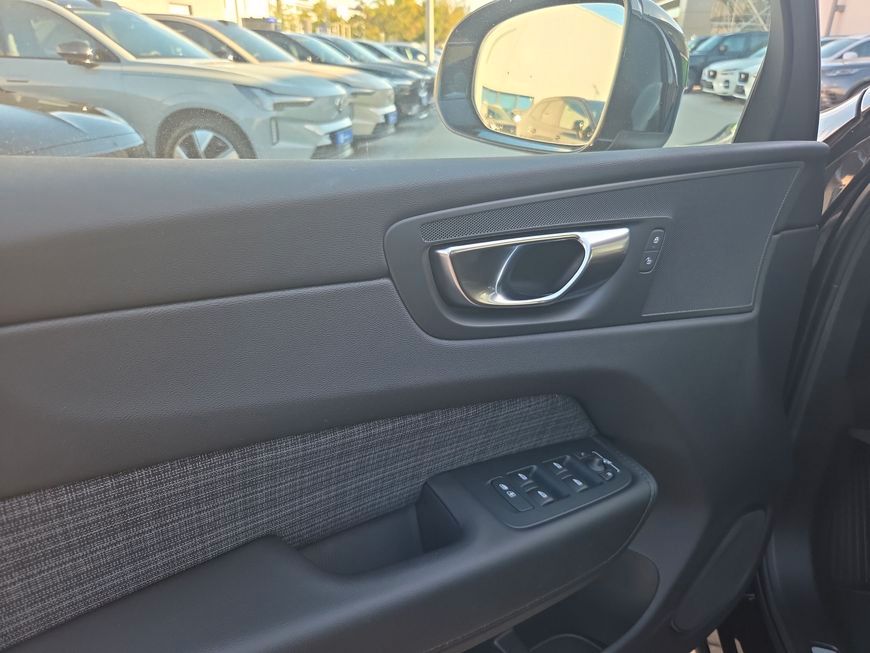 Volvo XC60 B5 B AWD Core