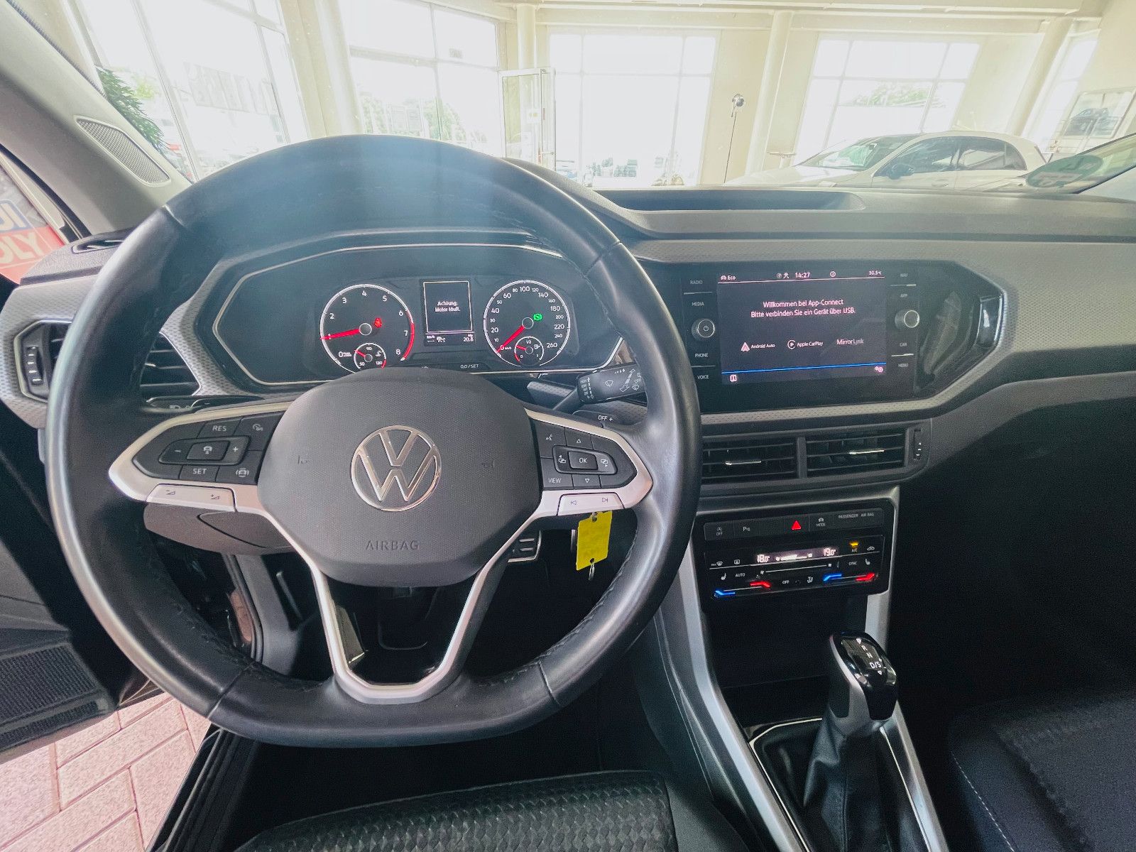 Volkswagen T-Cross Active - Samsaru's Car Outlet