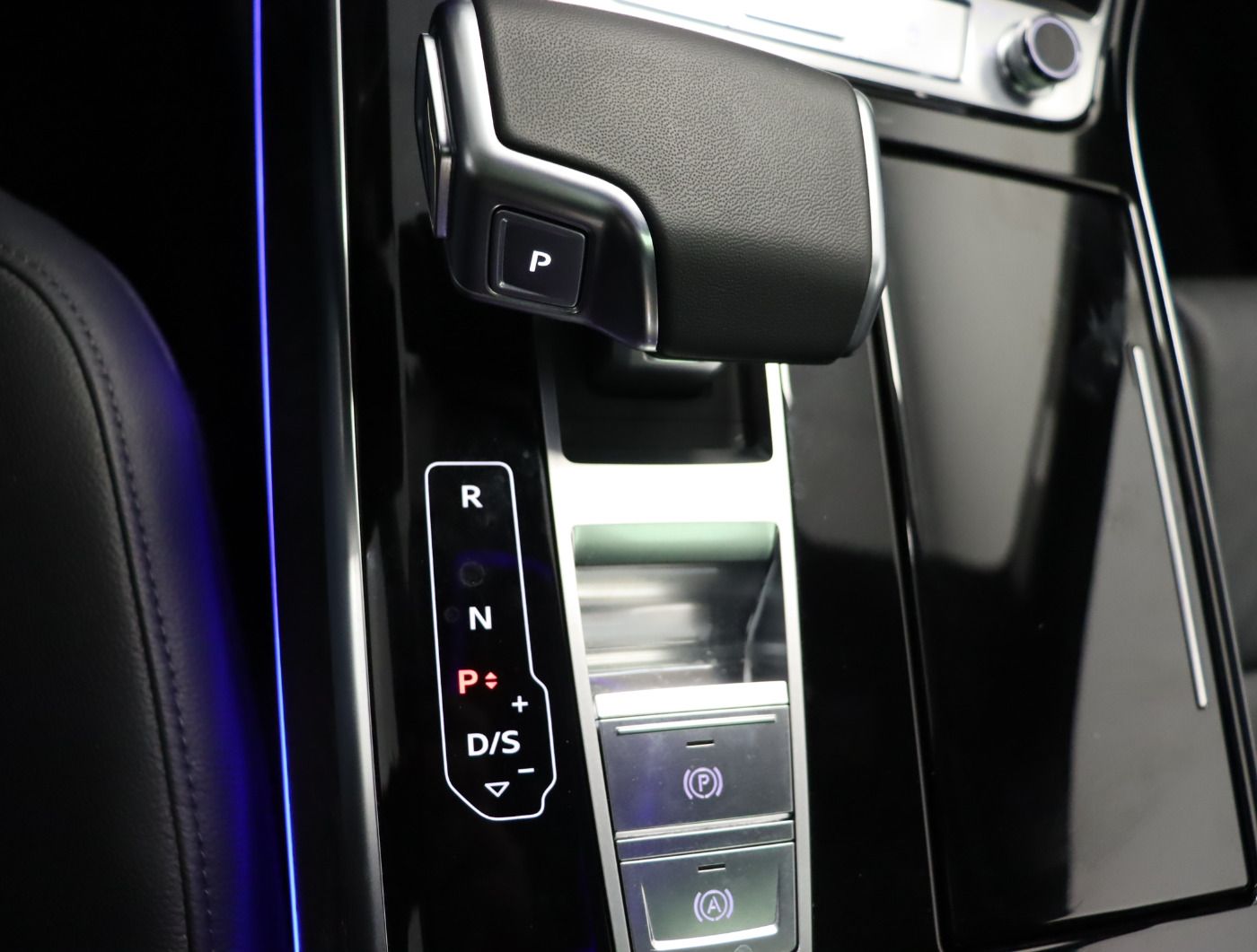 Audi A8 50 TDI quattro - Samsaru's Car Outlet