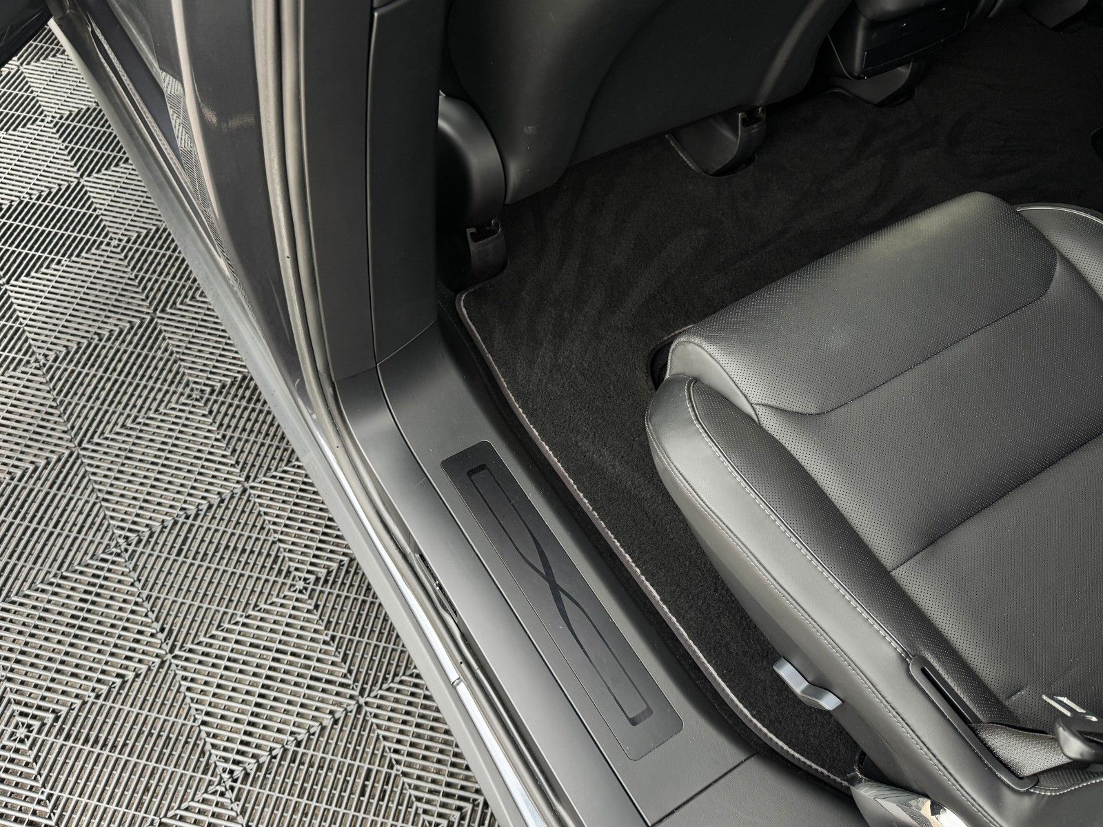 Tesla MODEL X PLAID | ENHANCED AP | 6SEAT | 22INCH