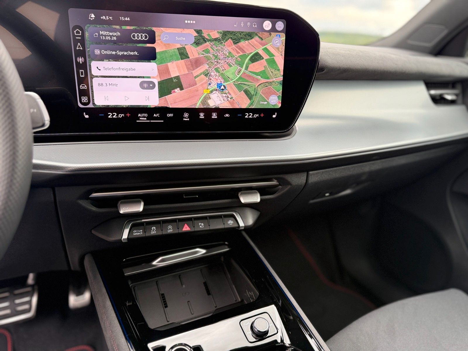 Audi Q3 TFSI S-line S tronic+AHK+PANO+SONOS+