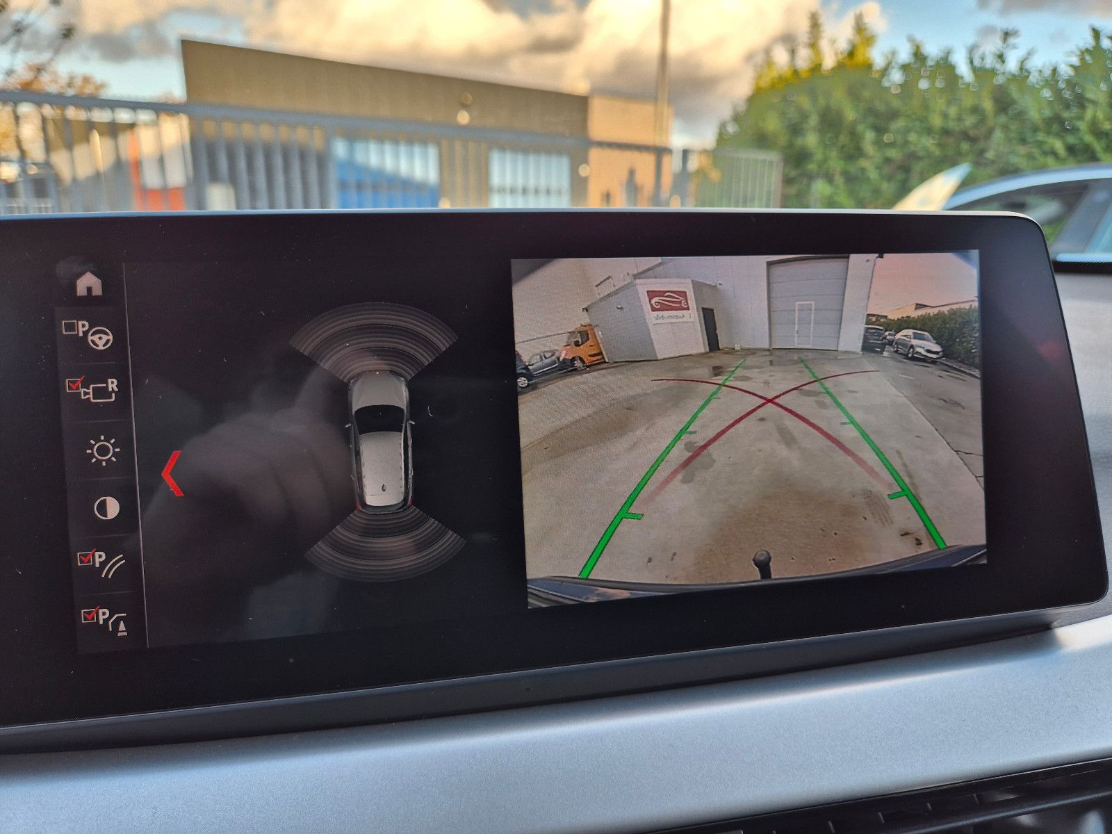BMW X1 xDrive25e 4WD HYBRID - Samsaru's Car Outlet