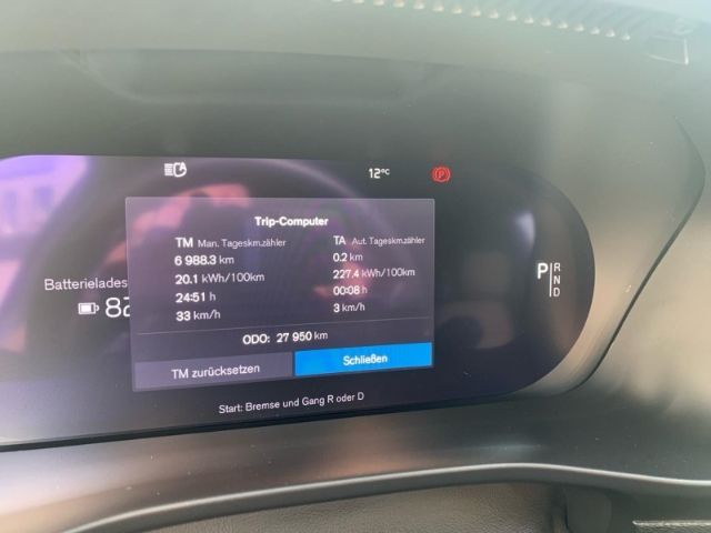 Volvo XC40 Core Recharge Pure Electric 2WD  Tempomat K