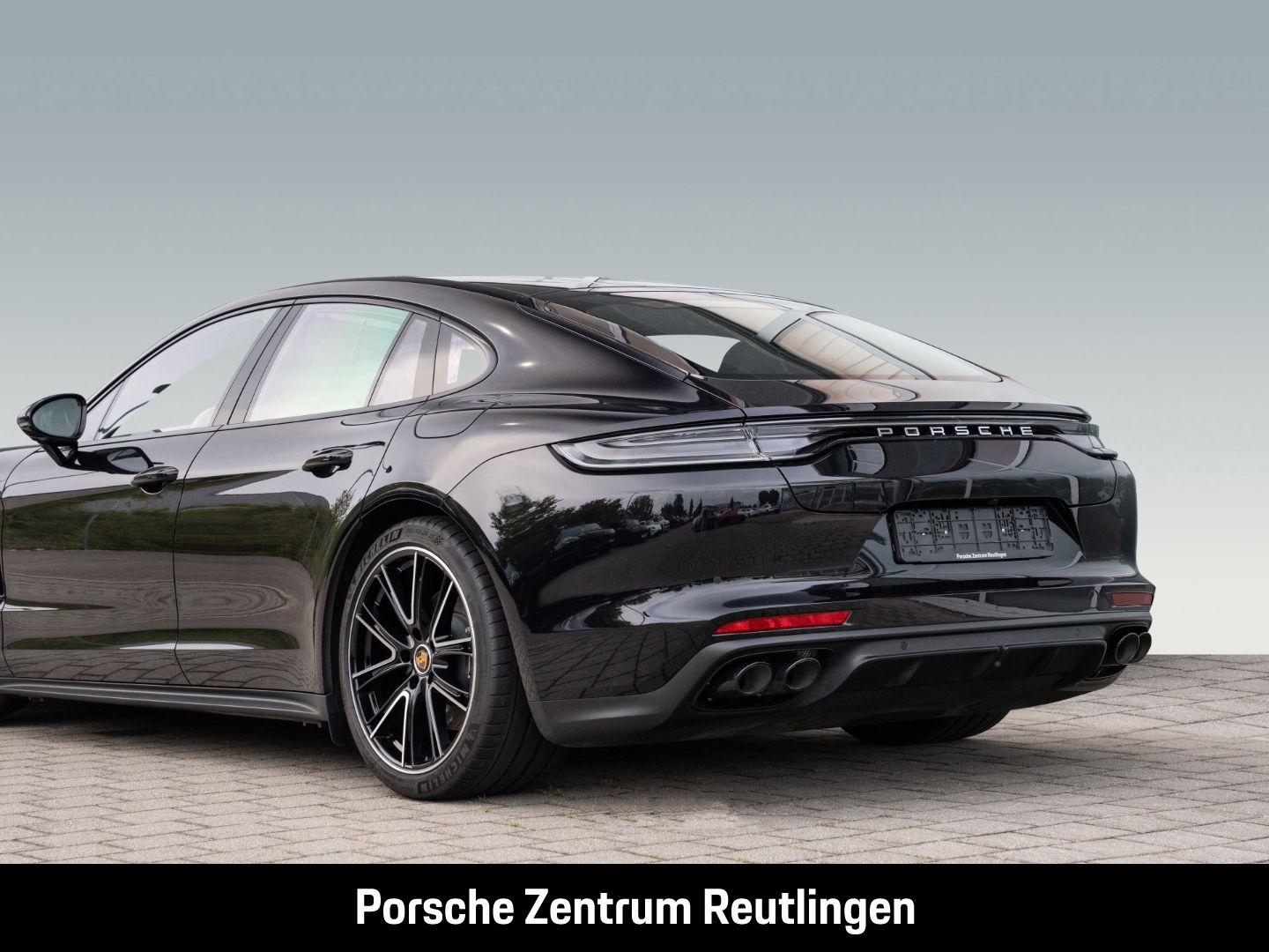 Porsche Panamera 4 E-Hybrid Platinum Edition HA-Lenkung