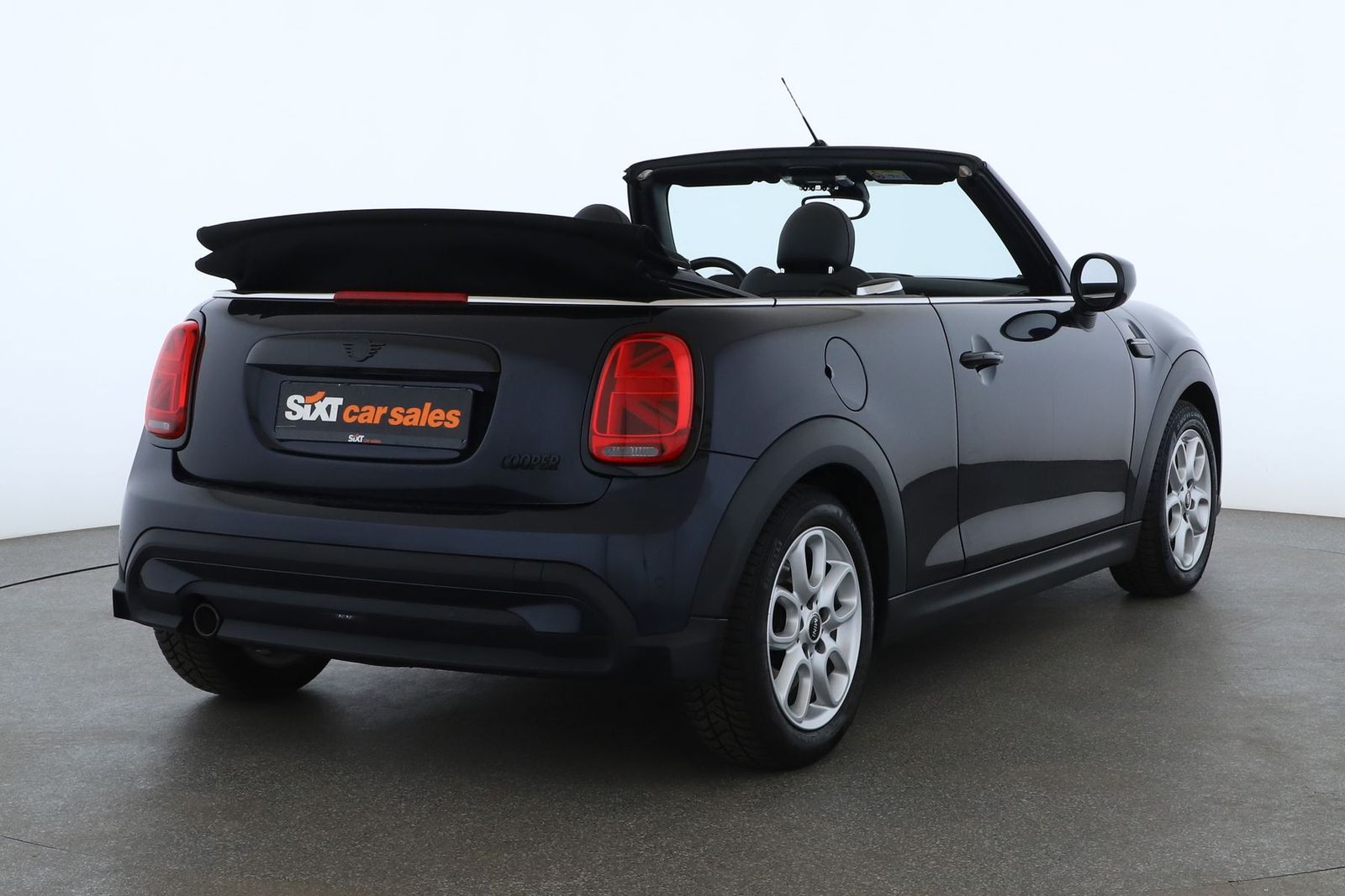 MINI Cooper Cab. Classic Trim - Samsaru's Car Outlet