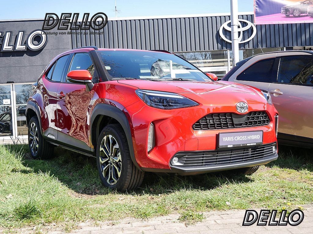 Toyota Yaris Cross Teamplayer Hybrid Navi LED ACC Apple
