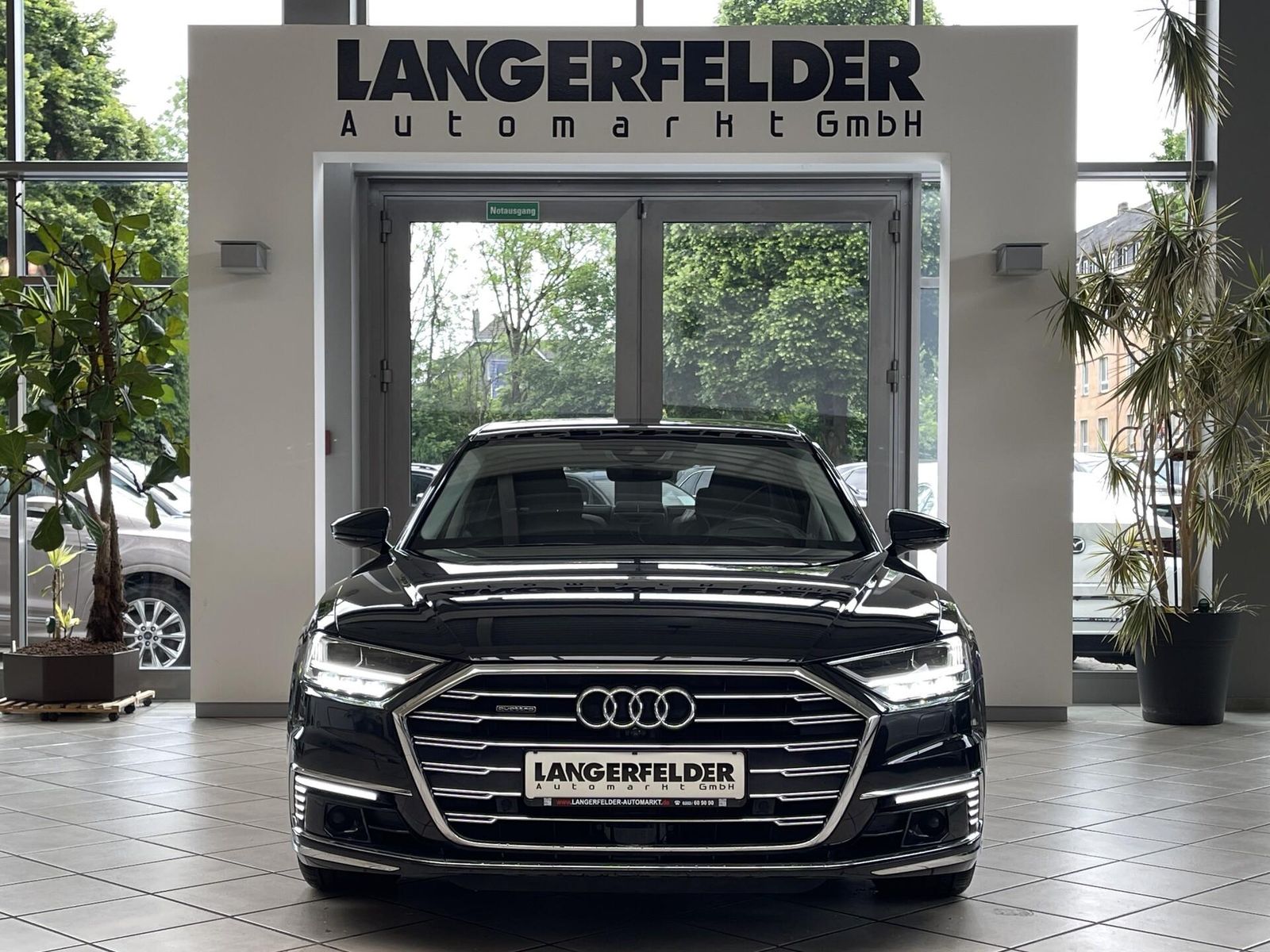 Audi A8 60 TFSI e quattro - Samsaru's Car Outlet