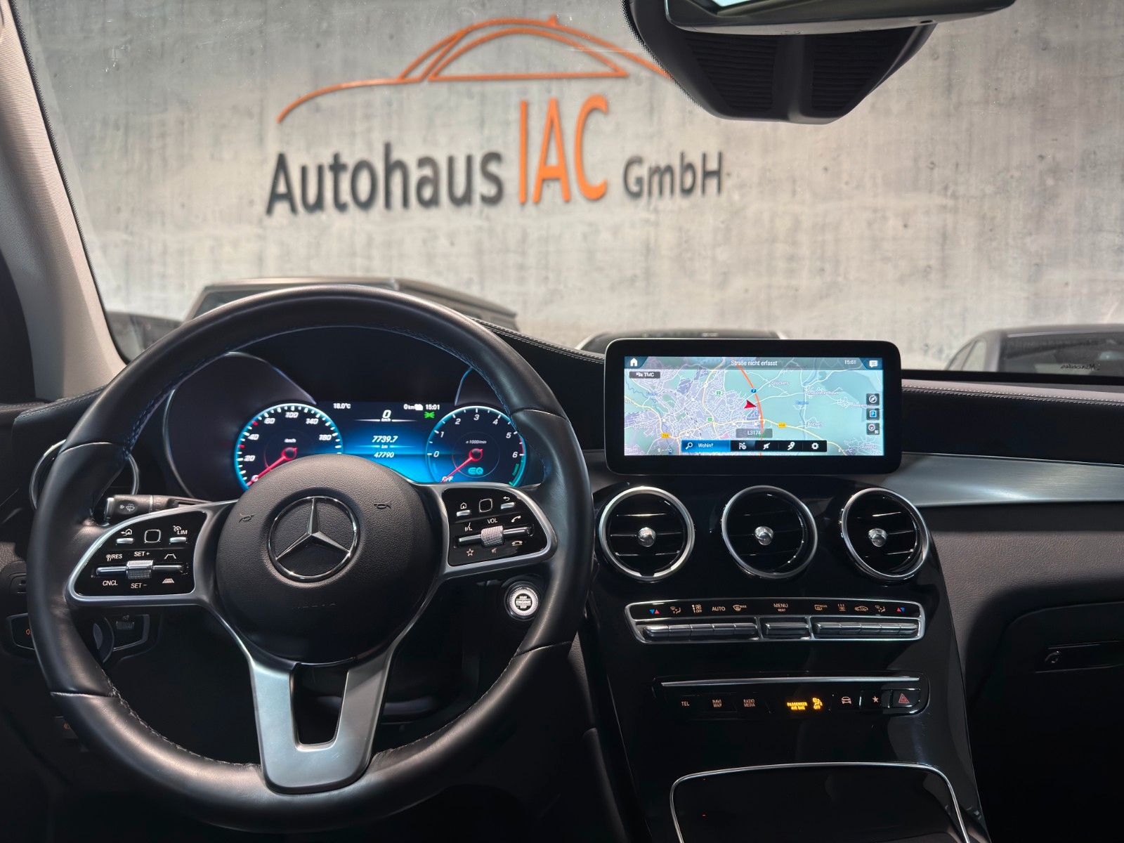 Mercedes-Benz GLC 300de/4Matic/1.Hand/Memory/AHK