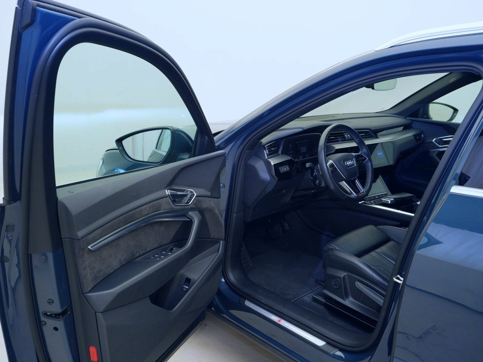 Audi e-tron Sportback 50 qu*S-LINE*MATRIX*HUD*AHK*NAV