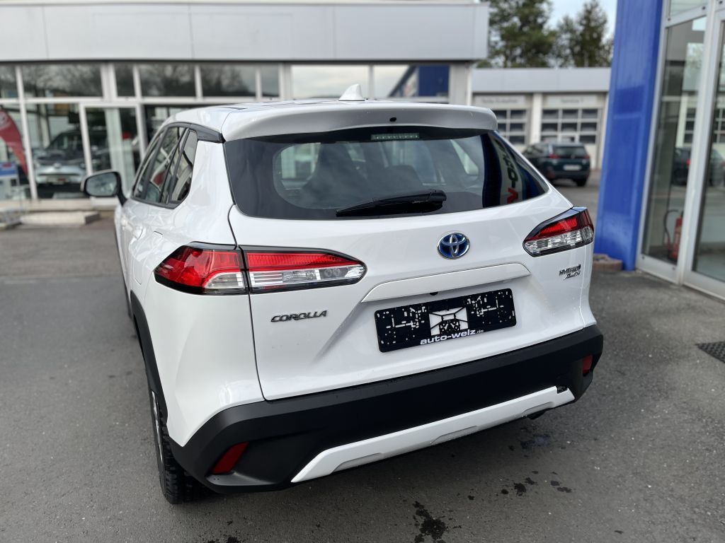 Toyota Corolla Cross Hybrid 2.0 VVT-i 4x4 Active