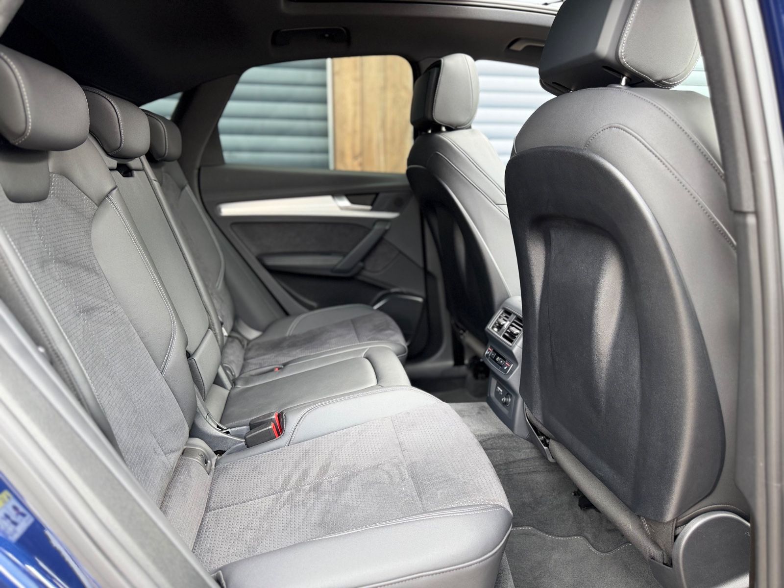Audi Q5 quattro S-Line/MATRIX/AHK/Pano/Luft/MASSAGE/