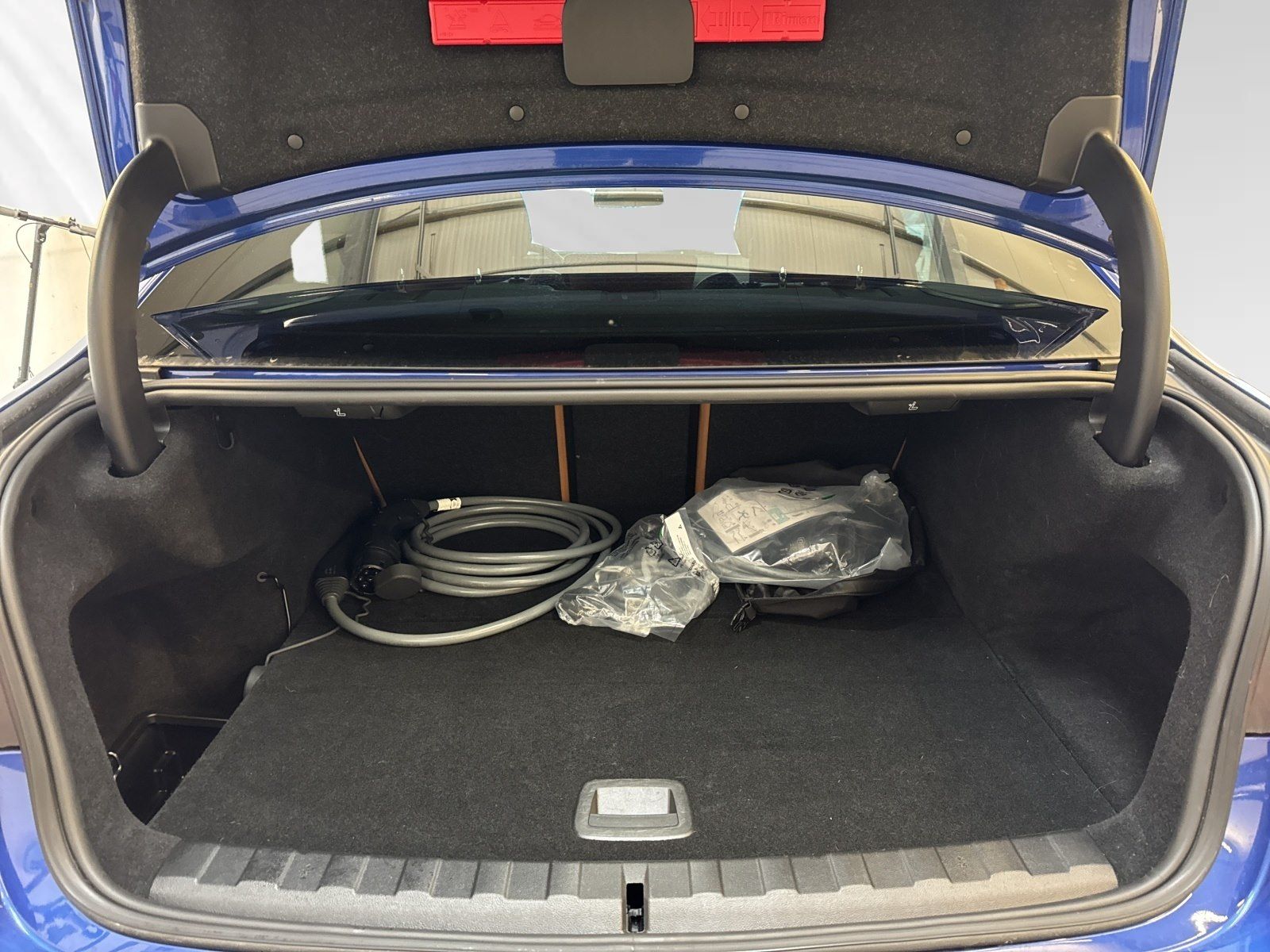 BMW 330e M Sport|Glasdach|Head-Up|H/K