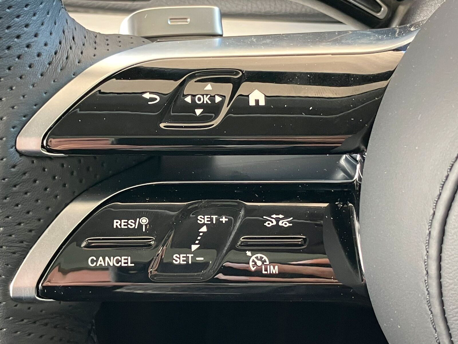 Mercedes-Benz GLE 450 d 4M AMG Line/Pano-Dach/Multibeam/Kamera