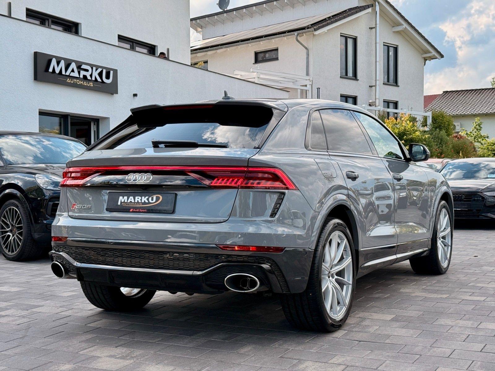 Audi RSQ8  4.0 TFSI quattro MATRIX*22"*RFK*DIG*NAVI*