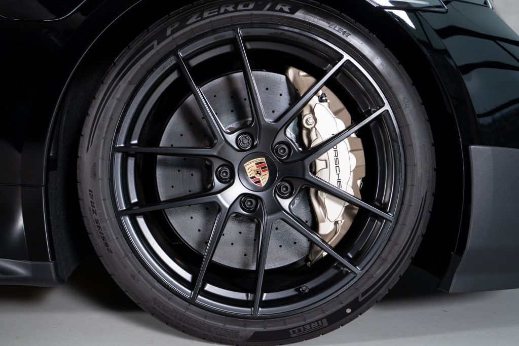Porsche Taycan Turbo GT WEISSACH-PACKET ON STOCK!